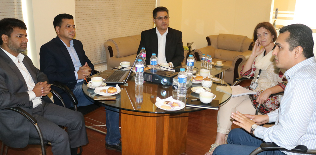 Deputy-head-of-the-DFID-Pakistan-visited-BRAC-in-Pakistan
